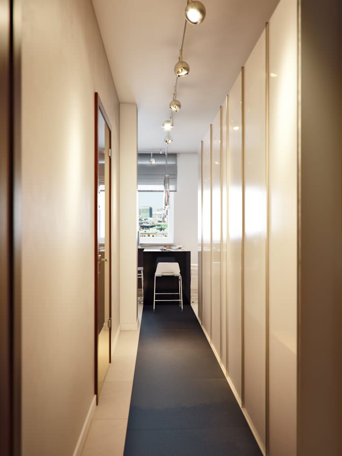 design of the corridor in the apartment