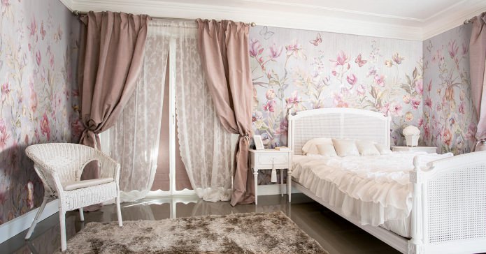 Wallpaper in the interior of the bedroom: flower drawing