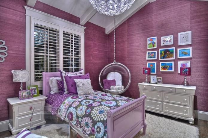 bedroom in purple tones