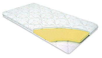 vékony matrac a kanapén mű latexből