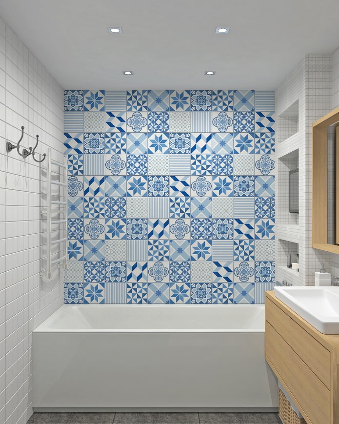 kék patchwork csempe a fürdőszobában
