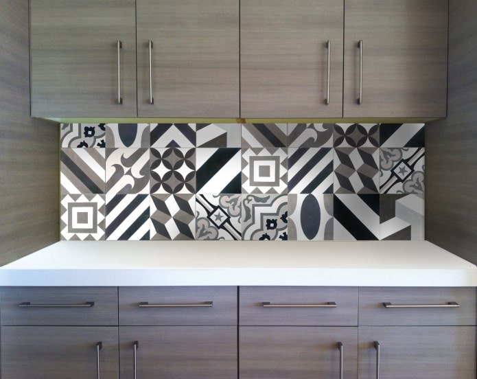 Ang mga tile ng patchwork sa kusina sa estilo ng minimalism