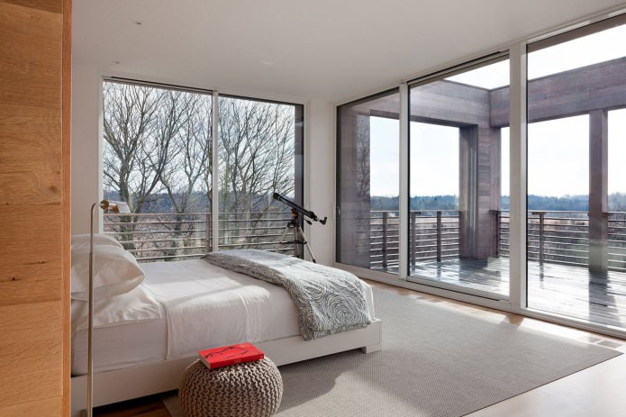 Schlafzimmergestaltung mit Panoramafenstern