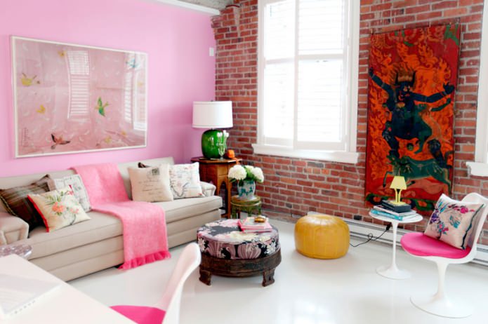 pink color in the interior of the living room