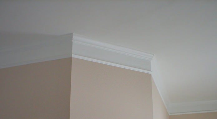 skirting board for stretch ceiling