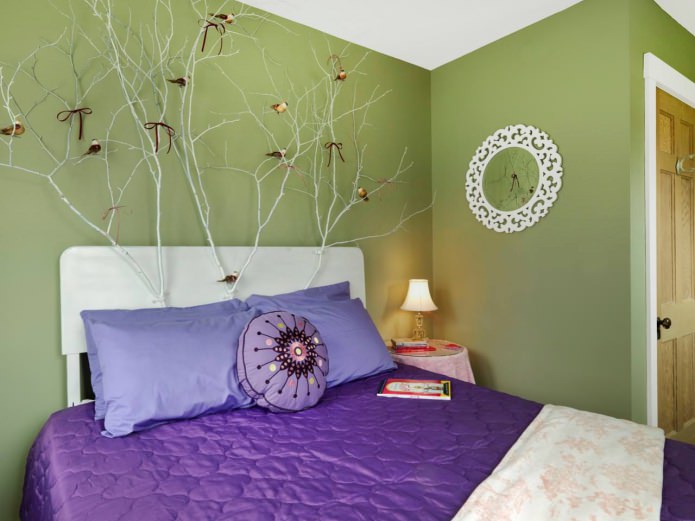 Green painted walls in the bedroom