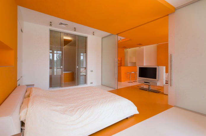 weiß-oranges Schlafzimmer
