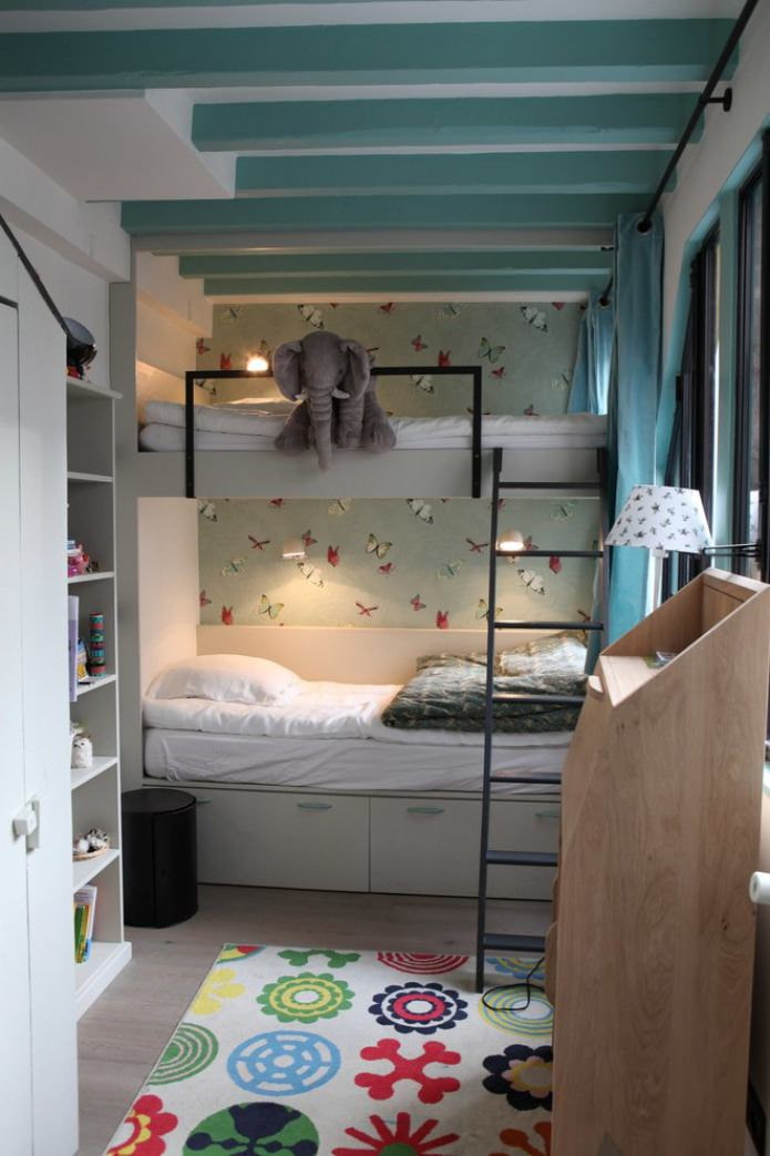nursery para sa dalawang bata na may isang bunk bed