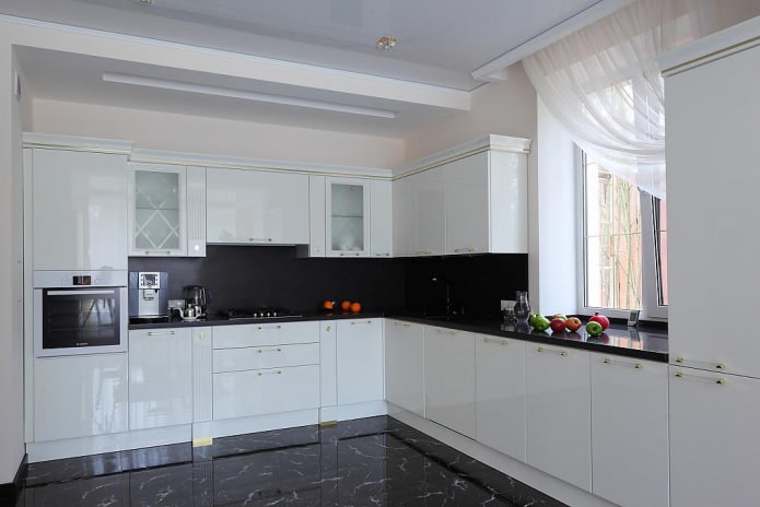 white glossy facade in the kitchen
