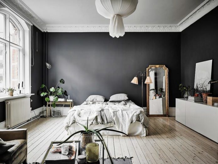 Schwarze Wände im Schlafzimmer