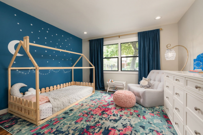 bedroom interior for a girl 3-5 years old