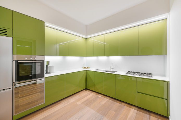 konyha belső világos zöld tónusú