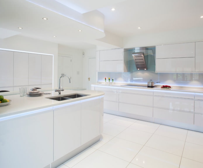 White floor in the interior of the kitchen