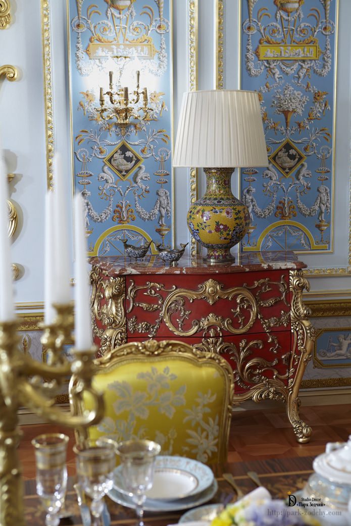 baroque furniture