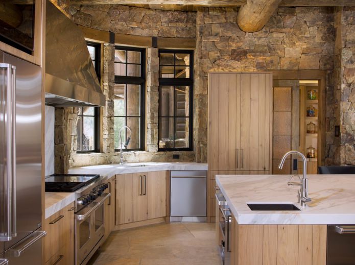 Natural masonry in the kitchen