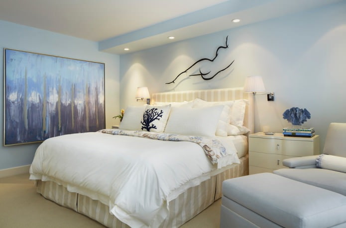 плава боја зидова у спаваћој соби