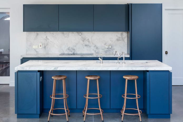 matt felület a konyhában a minimalizmusban
