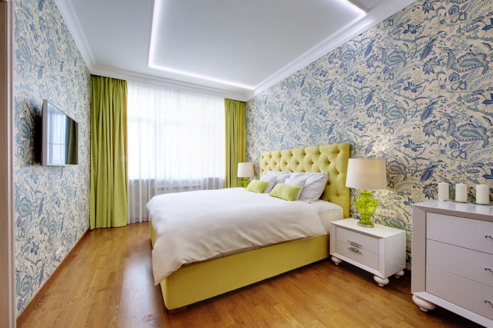 ágy és függönyök világos zöld színben