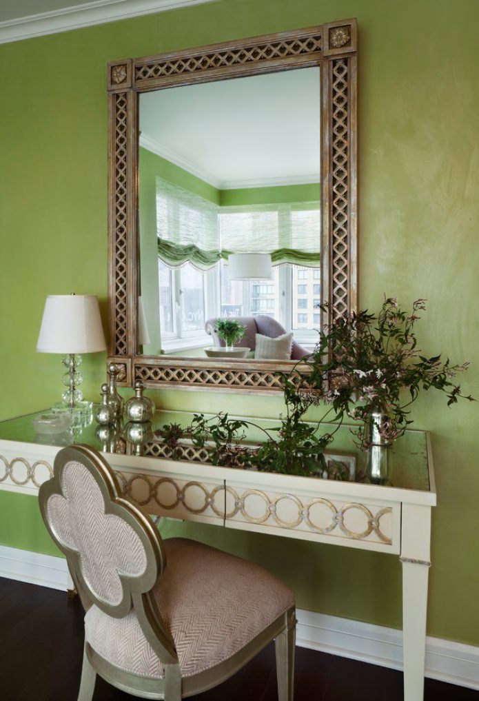 wall in olive color