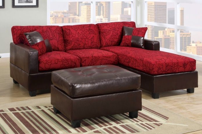 Pulang-kayumanggi sofa