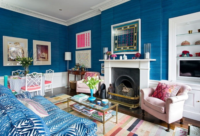 kék falak a nappaliban