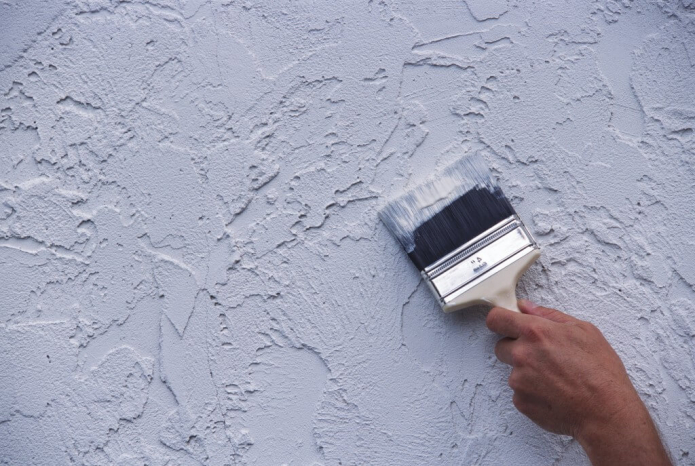 How to paint the wallpaper