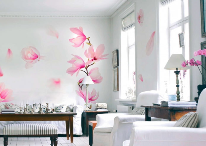 wallpaper with magnolia in the living room