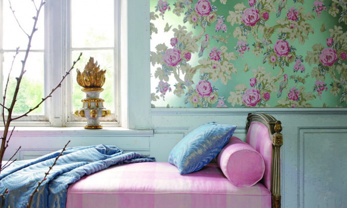 floral wallpaper na may silkscreen effect