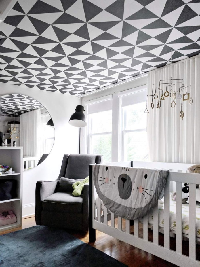wallpaper with geometric shapes on the ceiling