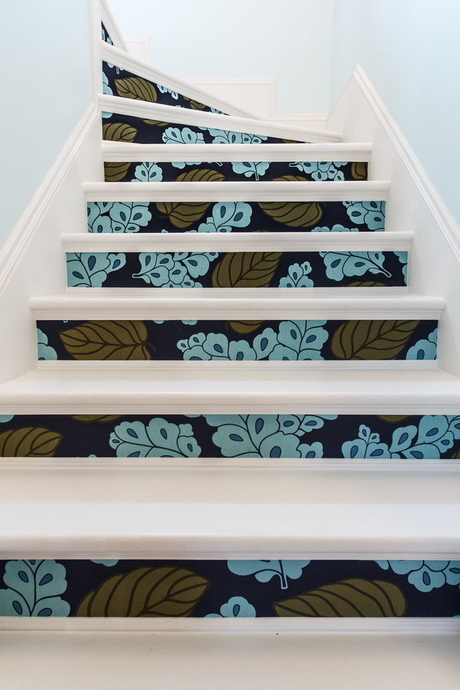 wallpaper on the steps