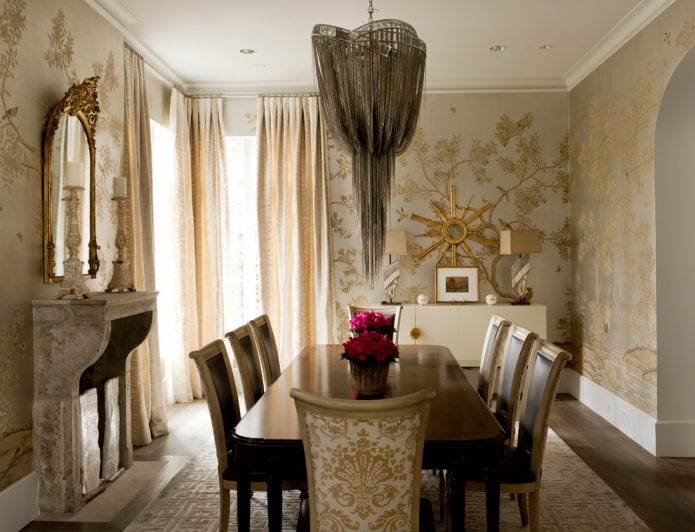wallpaper in the dining room