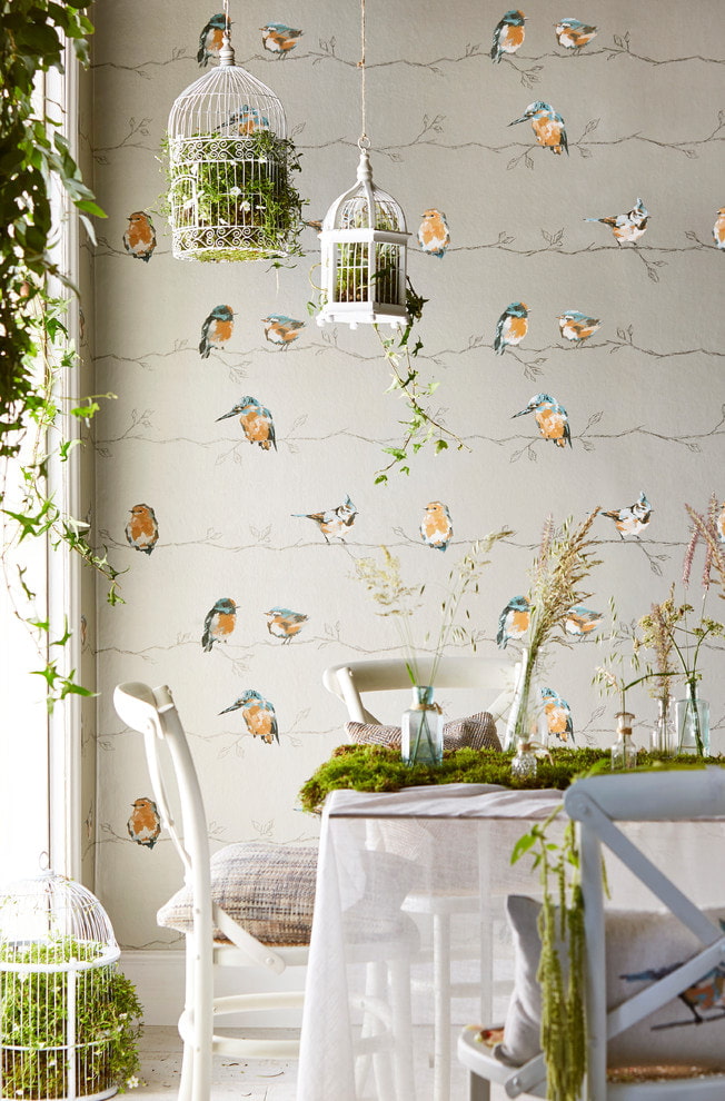 birds on the wallpaper