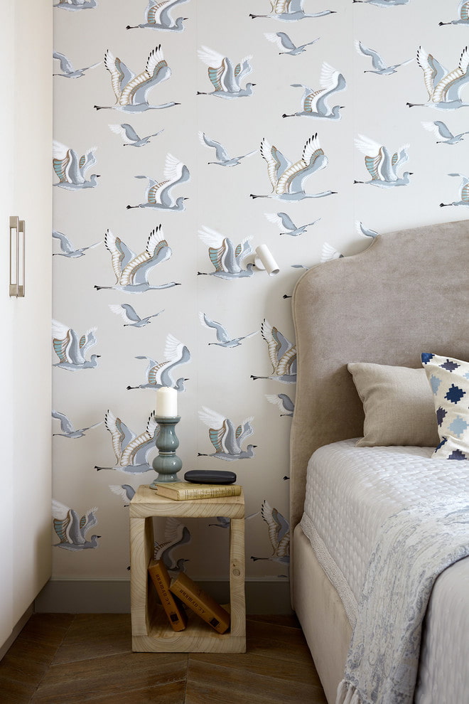 wallpaper from paper with birds in the interior