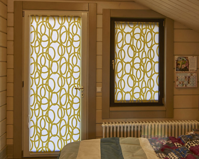 white and yellow roller blinds