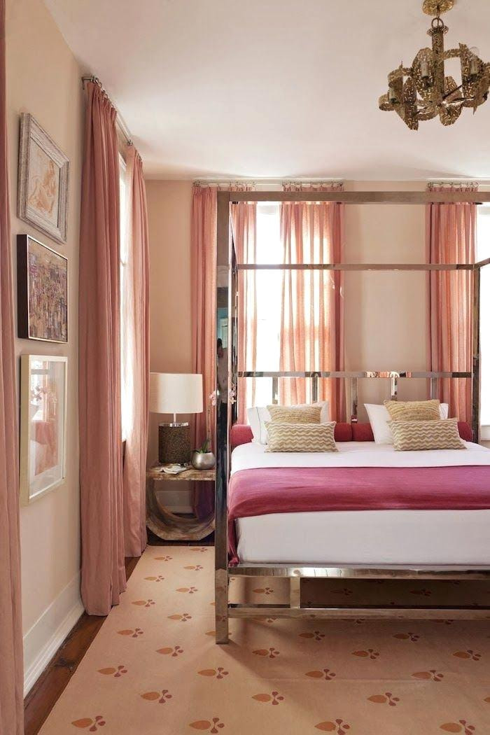 pink curtains in the bedroom