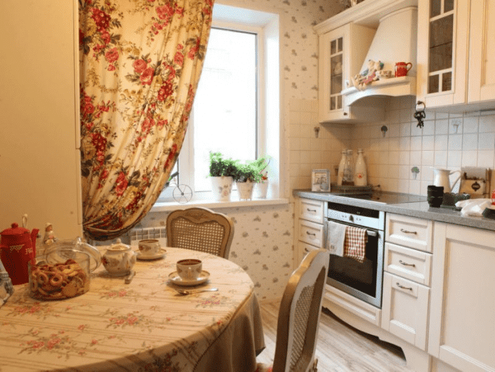 curtains in the kitchen in the style of provence