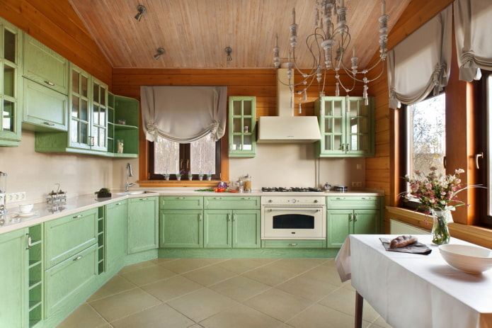bézs függönyök a konyhában a provence stílusában