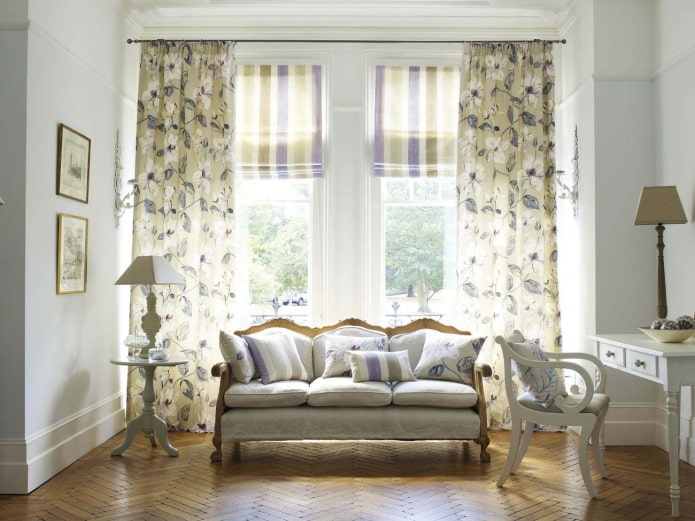 curtains with flowers in the interior of the living room