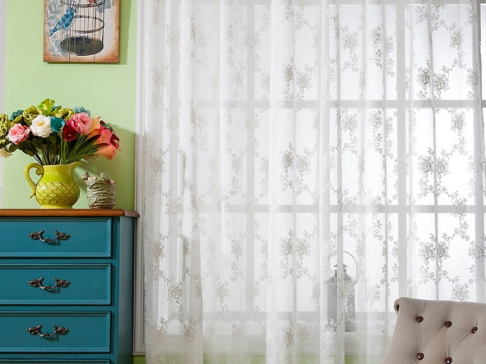 curtains with openwork pattern