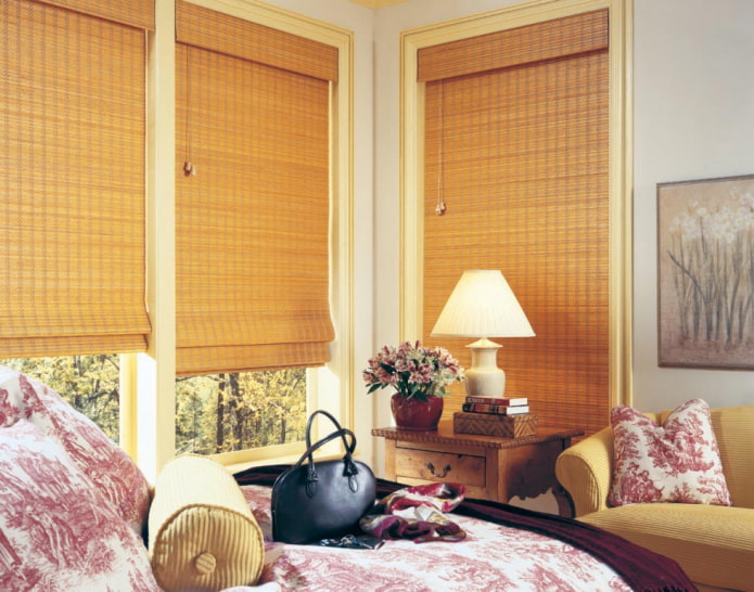 bamboo roman blinds in the interior
