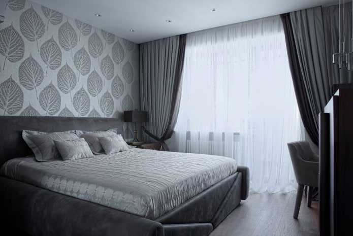 two-tone curtains in the bedroom