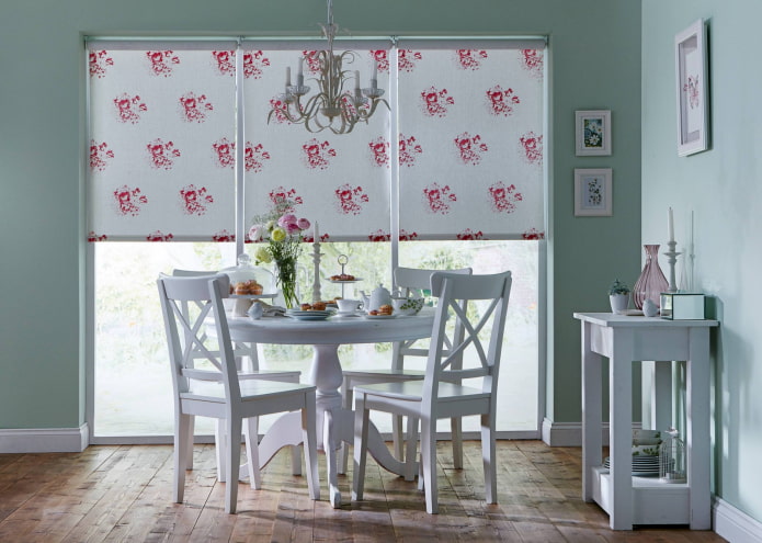 roller blinds in provence style