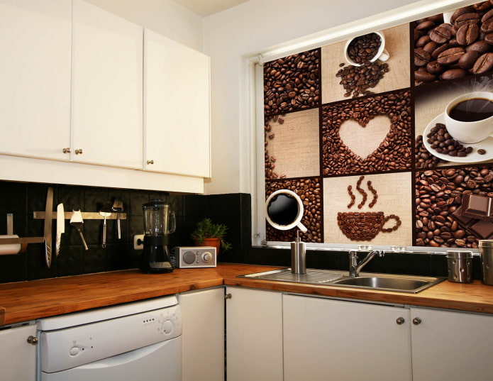 roller blind with coffee pattern