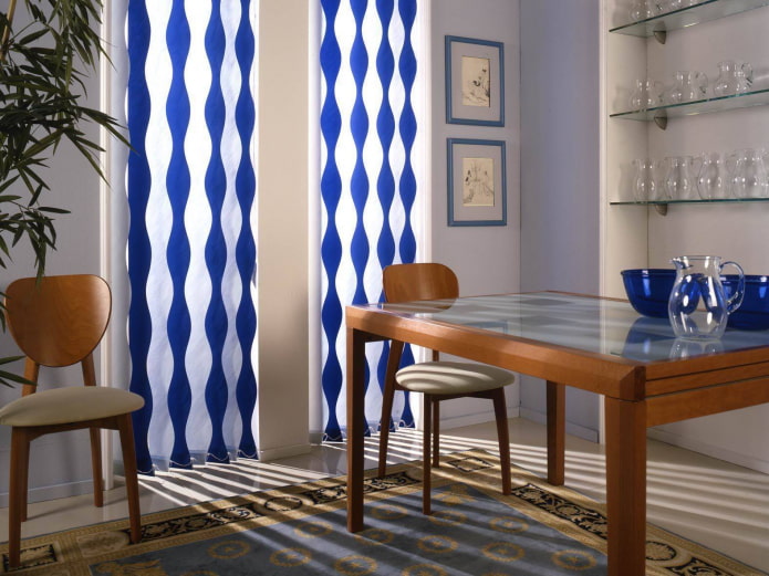 curly vertical blinds in the interior of the dining room
