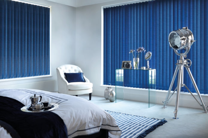 blue blinds in the bedroom