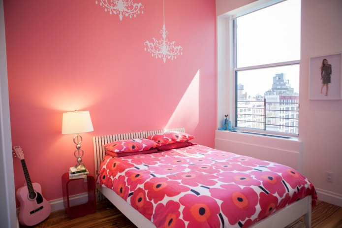 bedroom in pink