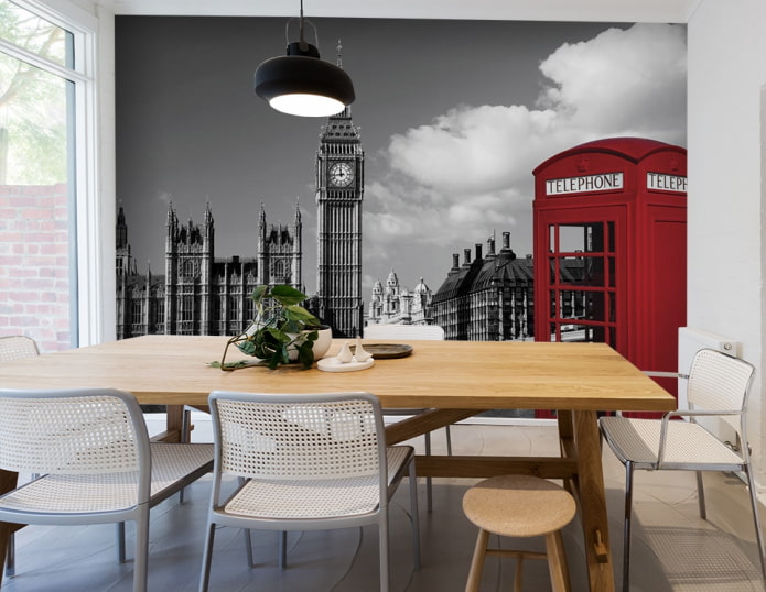 az étkező belsejében Londonot ábrázoló fotómurálok