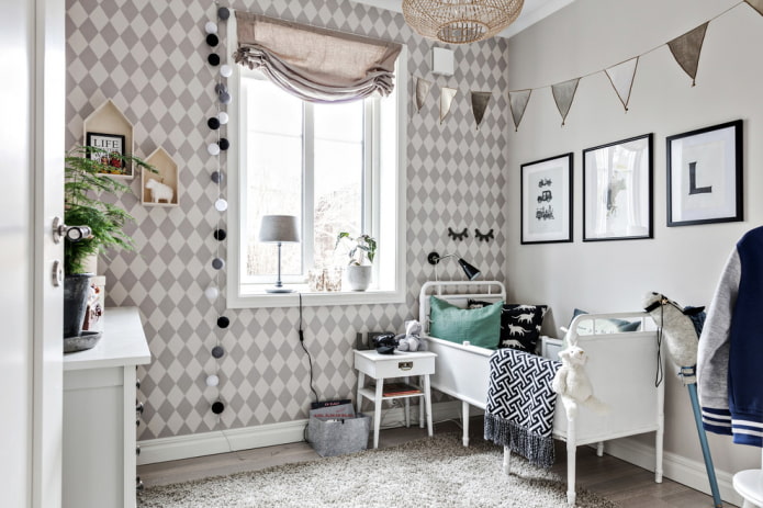 roman curtains in the nursery in the scandinavian style