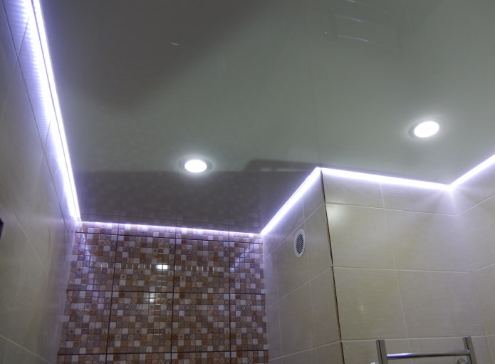floating ceiling construction made of gloss