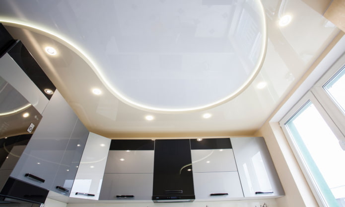 stretch ceiling in the kitchen